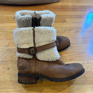 UGG Tan Boots with Shearling Lining
